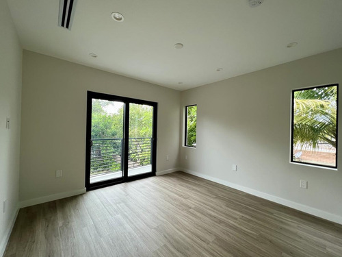 Imagen 23 de 29 de Townhouse A Estrenar En Hallandale