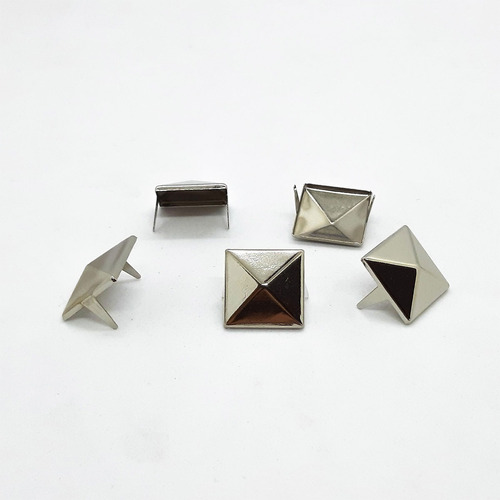 Tachas Piramide 15/15mm Por 500 Unidades