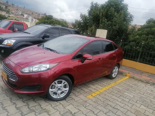 Ford Fiesta 1.6 Sportback Se Mecánica