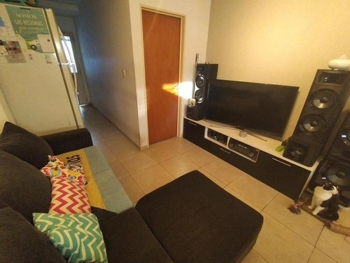 Imagen 4 de 13 de Castelar Norte - Departamento Ph Venta 2 Ambientes Planta Baja