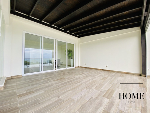 Lujoso Y Exclusivo Penthouse Frente Al Mar Con 4 Habitaciones Y Terraza Privada De Venta En Lo Mejor De Playa Dorada!