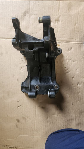 Soporte De Alternador Peugeot 206 207 Partner 1.9d