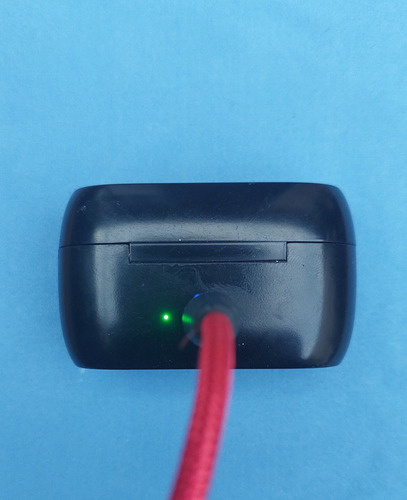 Estuche De Carga Para Audifonos Jabra Elite 75t Negro (Usado)