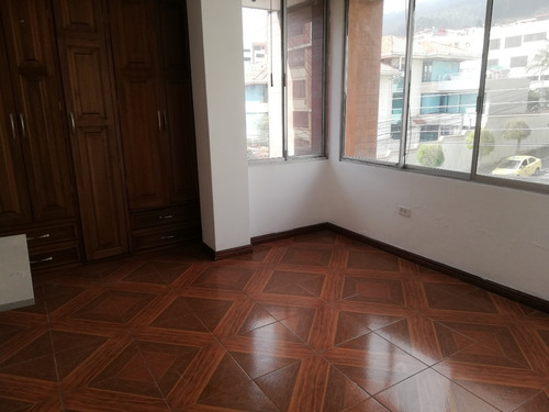 Imagen 4 de 7 de Arriendo Amplio Departamento