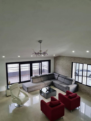Imagen 3 de 13 de Casa En Venta En El Parral 04244935350