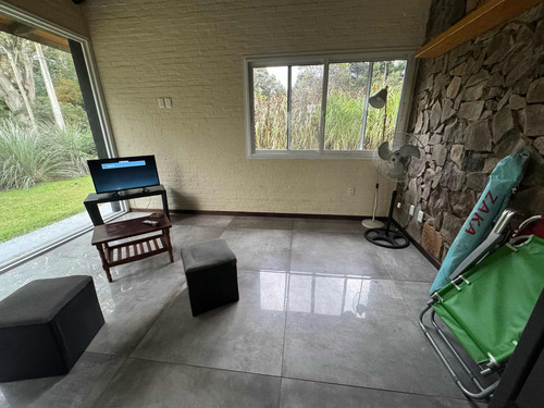 Se Vende Hermosa Casa A Una Cuadra De La Playa El Ensueño