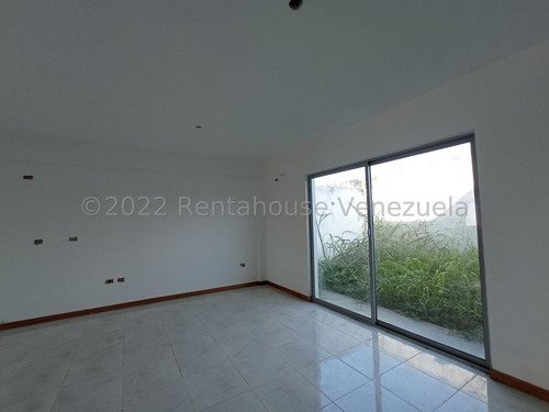 Imagen 3 de 15 de Townhouse En Venta, Monteserino San Diego. 23-14901 Rentahouse