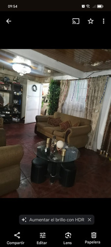 Casa Con Local Comercial