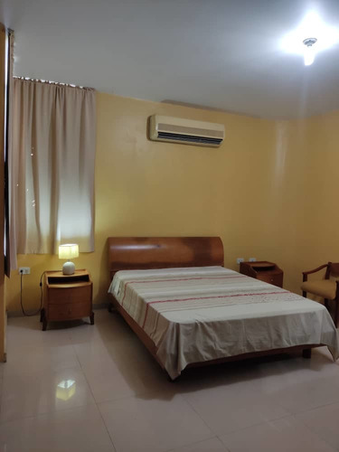 Imagen 5 de 9 de Apartamento En Villa Granada Cr Autana Amoblado