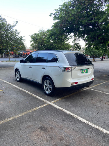 Mitsubishi Outlander 3.0 V6 Gt 4wd 5p