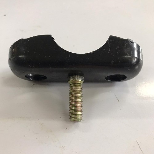 Imagem 3 de 3 de Suporte Fixo Pino Suspensão Bandeja Gm D20 C20 A20 Esquerdo