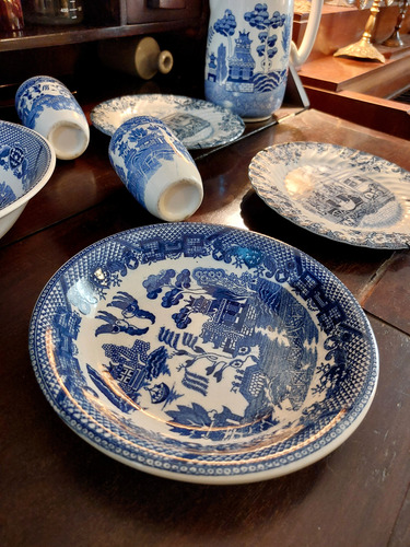 Juego De Platos Y Jarra Vajilla Antigua En Azul Y Blanco (Usado)