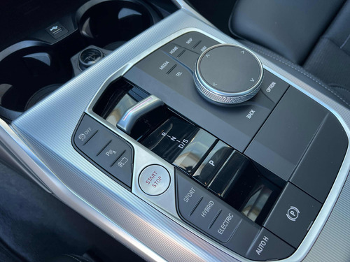 BMW Serie 3 2.0 330E Sedan Sportline