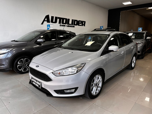 Ford Focus III 1.6 Sedan S