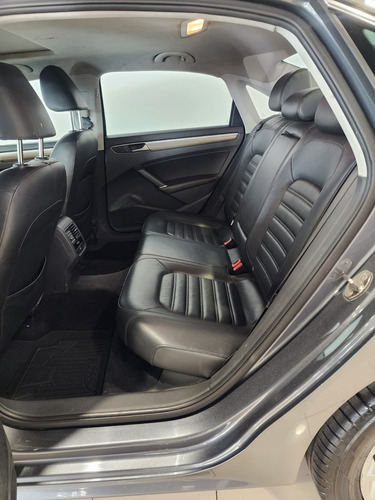 Volkswagen Passat 2.5 Tiptronic Highline At