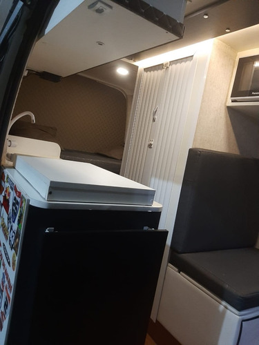 Imagem 6 de 15 de Motor Home Renault Master