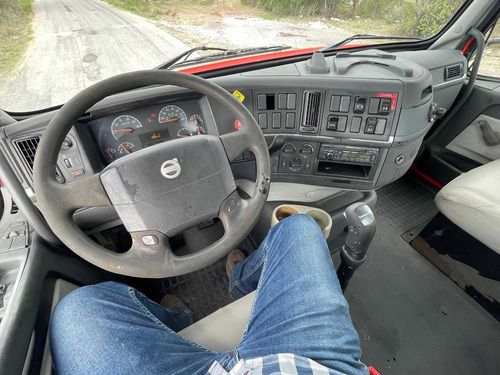 Imagen 8 de 17 de Camion Torton Volvo Vn