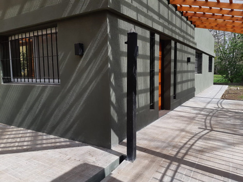 Imagen 12 de 30 de Casa Quinta 4 Amb En Venta Barrio 9 De Abril