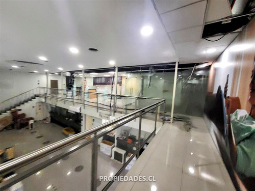 Local Comercial En Arriendo En Santiago Uf 230 Gran Local