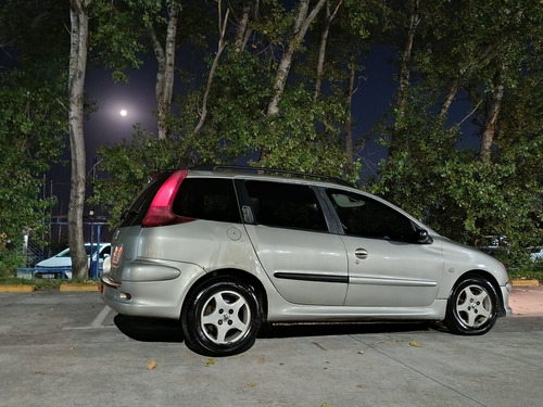 Peugeot 206 1.6 Sw Xt Premium