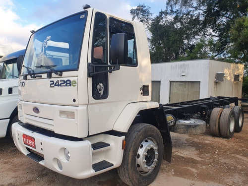 Imagem 2 de 4 de Ford Cargo 2428 Truck Chassi