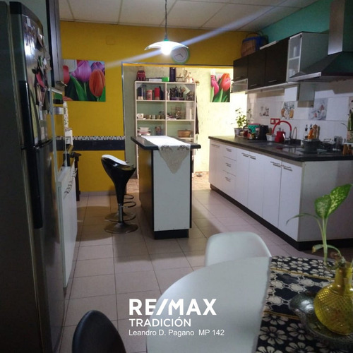 Casa En Venta 3 Amb Zona Norte