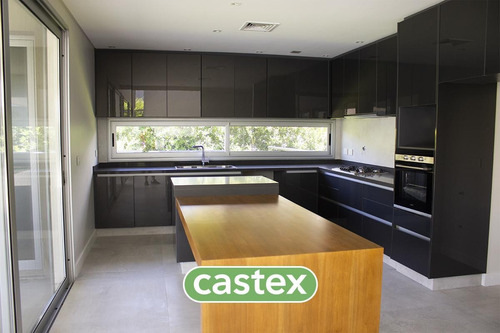 Imagen 3 de 30 de Casa De 4 Dormitorios A Estrenar En Venta En La Lomada