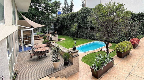 Imagen 2 de 16 de Gran Oportunidad En Una Envidiable Esquina De Jardines Del P