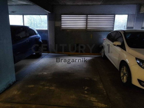 Imagen 6 de 8 de Venta De Cochera Cubierta Y Fija En Almagro.