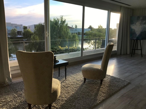 Casa En Venta Ubicado En El Golf, Nordelta
