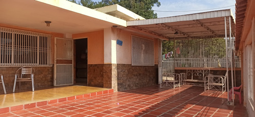 Venta De Casa Grande Cerca De Circunvalacion 2 Maracaibo Ml