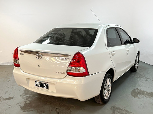 Imagen 2 de 23 de Toyota Etios Xls 4p Manual Impecable, Unico Dueño, Flamante
