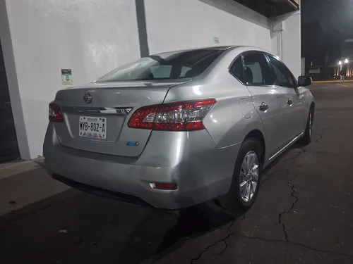 Nissan Sentra 1.8 Advance At