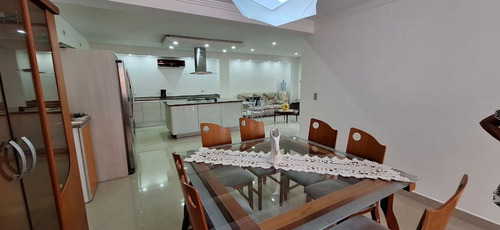 Townhouse En Venta En Altos De Guataparo, Valencia 266822 Lz