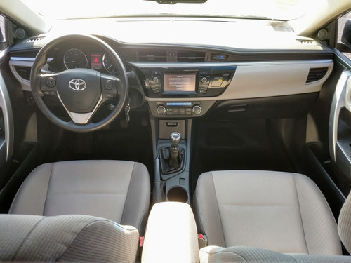 Imagen 5 de 6 de Toyota Corolla 1.8 Xei Mt 140cv 2016
