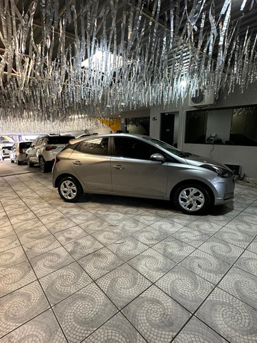 Hyundai HB20 1.0 Vision Flex 5p 5 marchas