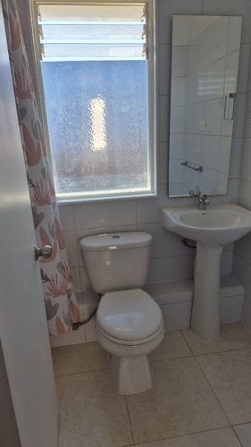 Arriendo Hermosa Casa En Condomino Buin