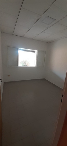 Casa Lote Propio 4 Ambientes Impecable (apto Credito) Cochera Y Jardin Barrio Evita Formosa