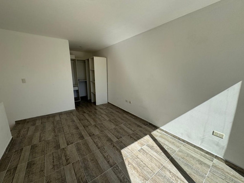 Venta Depto 2 Ambientes Con Jacuzzi Y Cochera