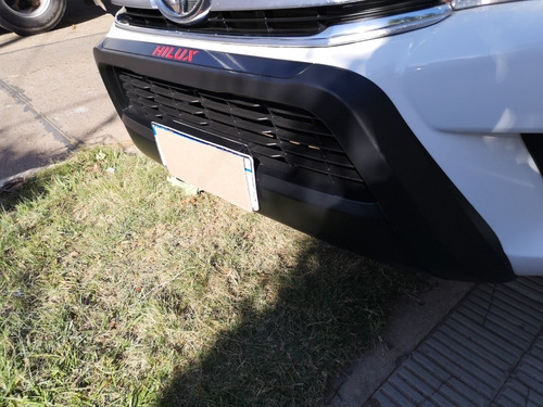 Toyota Hilux 2.8 Cd Srv 177cv 4x4 At 2016