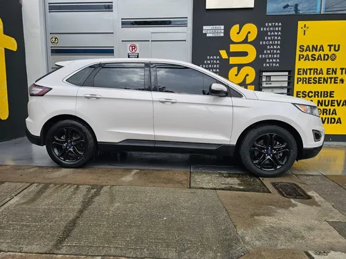 Ford Edge 2.0 Titanium