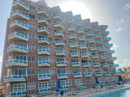 Apartamento En Venta Ubicado En Tucacas Estado Falcon Venezuela Cod 24-17786 Eloisa Mejia