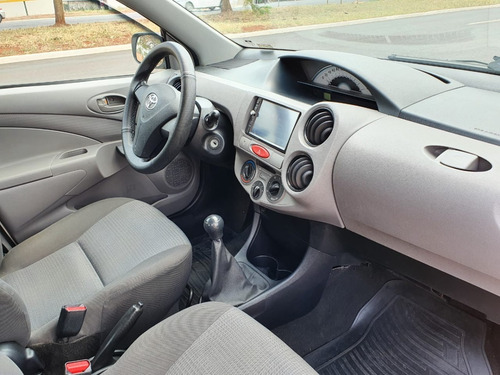Etios 1.3 X Flex Completo 2013