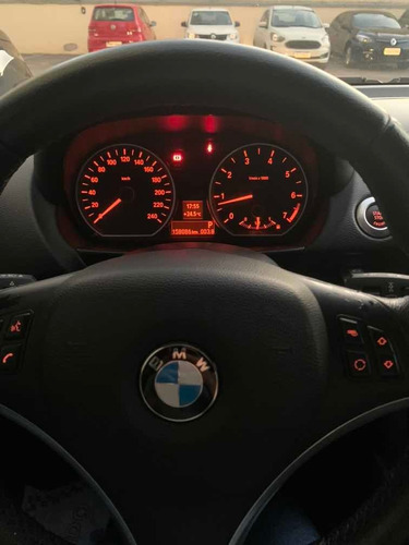 Bmw Serie 1 2011 2.0 Aut. 5p
