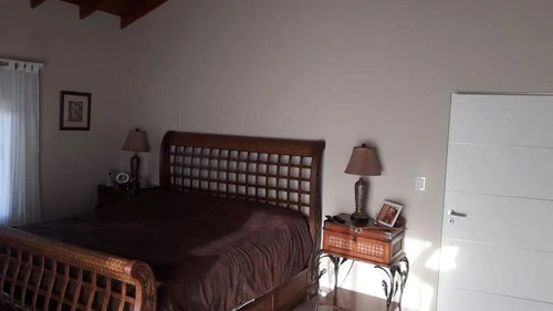 Imagen 24 de 28 de Imponente Casa Con Quincho Y Piscina En Venta - Barrio Privado Malibu - Canning
