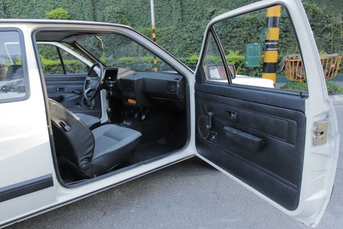 Imagem 7 de 15 de Volkswagen Voyage Cl Motor Ap 1.6