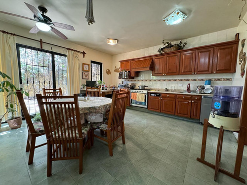 Casa En Venta, Excelente Ubicacion, Trojes De Oriente Ii Por El Arroyo