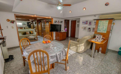 Imagen 7 de 30 de Casa Venta 2 Dormitorios ,2 Baños Y Pileta - Lote 10 X 40-150 Mts 2 Cubiertos- Los Hornos