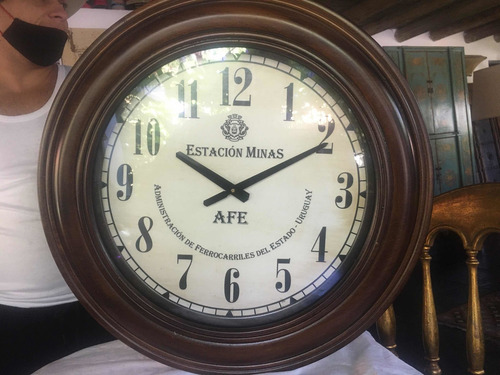 Imagen 10 de 12 de Reloj Tipo Antiguo Estacion Piriápolis Ferrocarril Afe