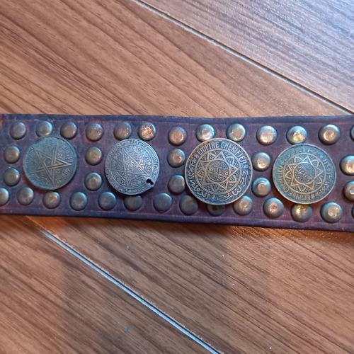 Antiguo Cinturon Cuero Marroqui, Con Monedas De Marruecos (Usado)